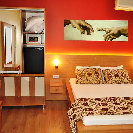 Antique Hostel
