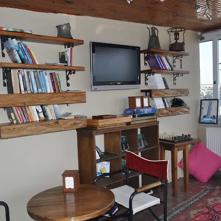 Antique Hostel