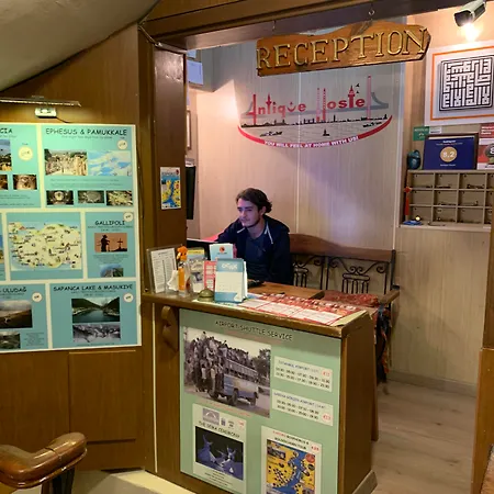 Vandrerhjem Antique *