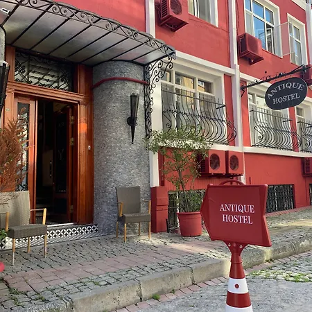 Antique Hostel *